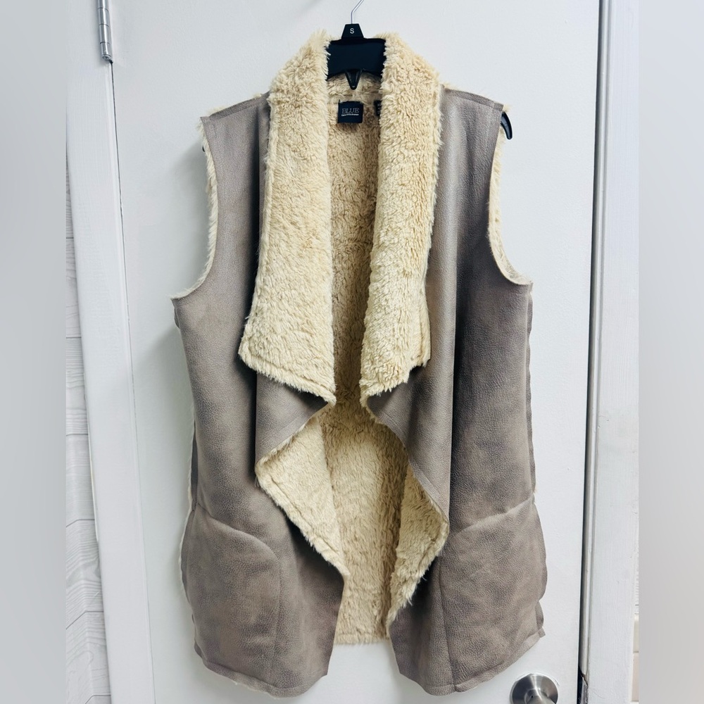 Saks Fifth Ave Tan Suede/Beige Faux Fur Open Front Vest Peacoat (Fits S-M)